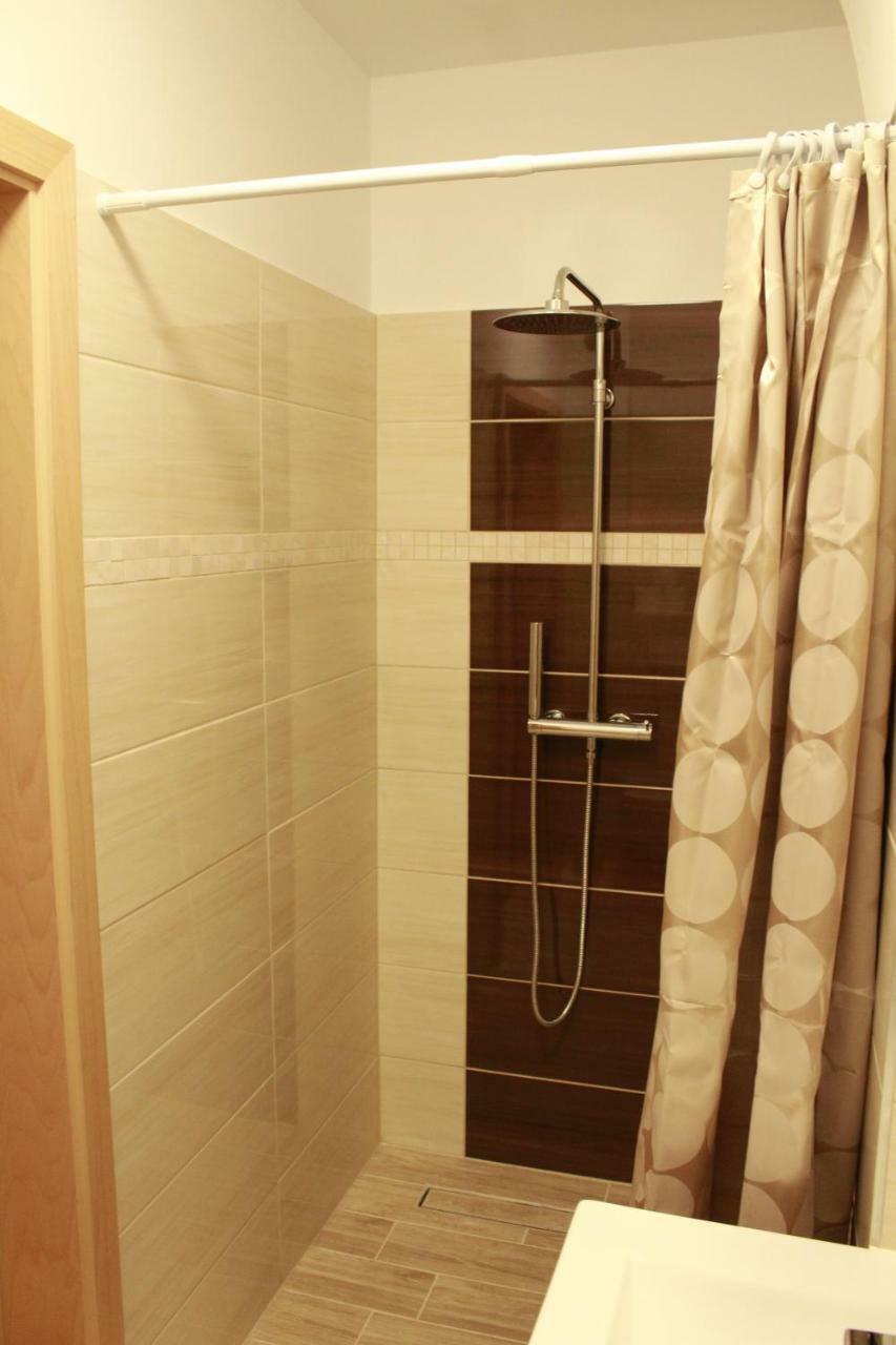Diecezjalny Dom Formacyjny Apartment นือซา ภายนอก รูปภาพ