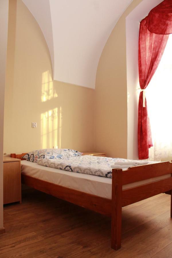 Diecezjalny Dom Formacyjny Apartment นือซา ภายนอก รูปภาพ